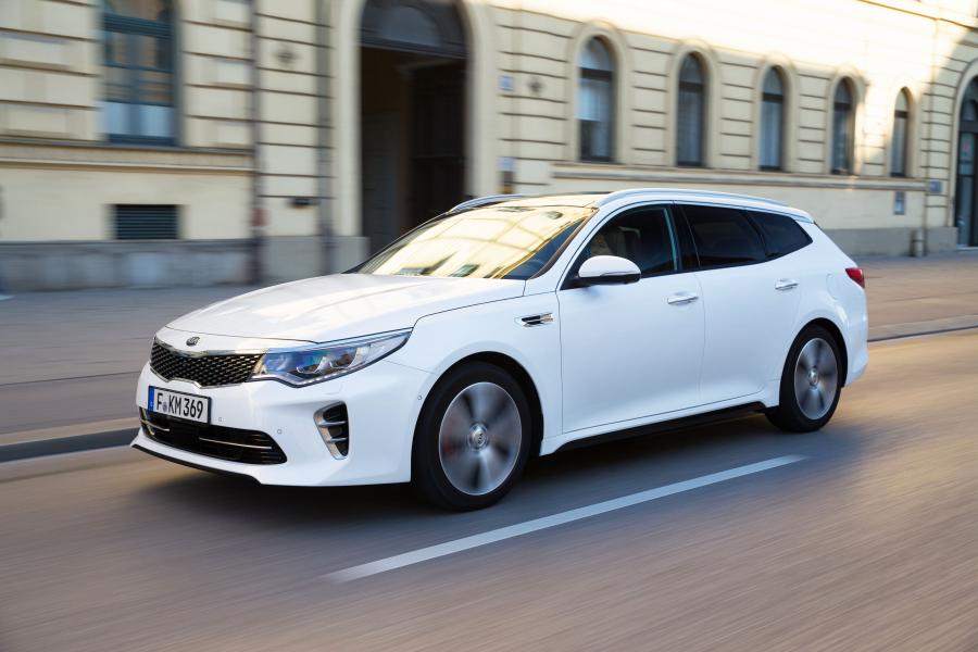  Kia Optima Sportswagon GT 2016 года  (фото 25 из 33)